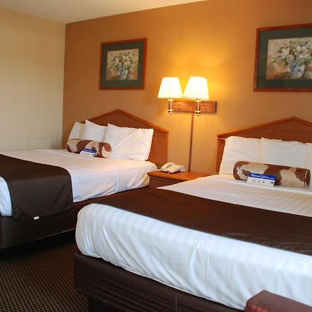 Apple Tree Inn Lindale Экстерьер фото