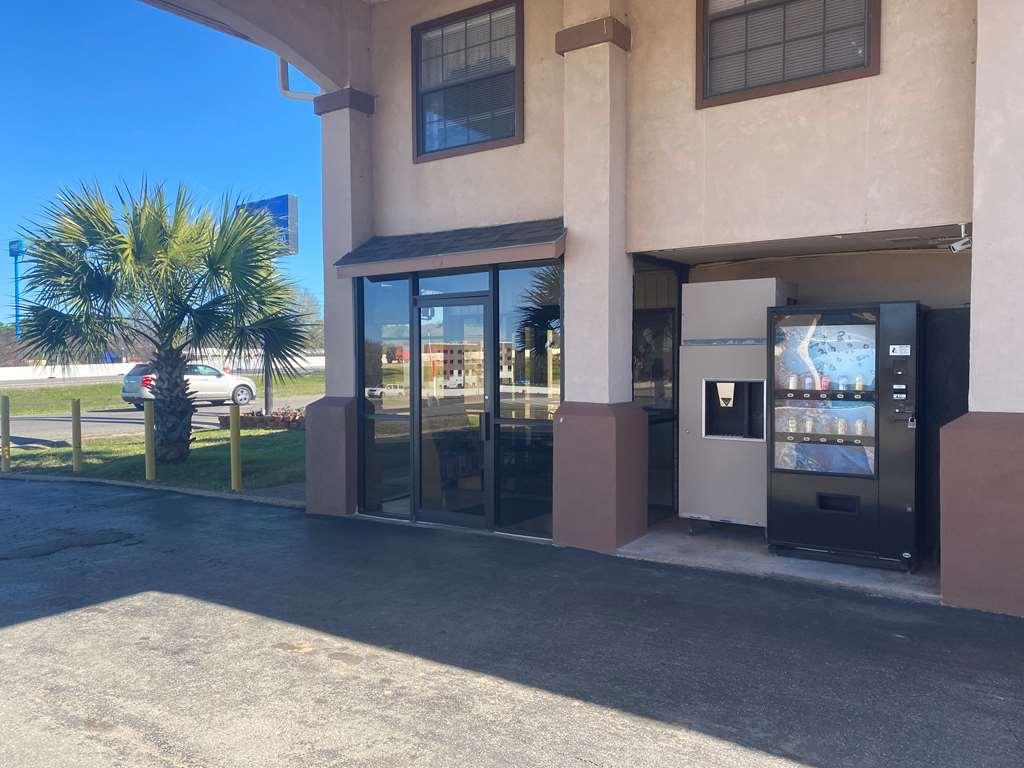 Apple Tree Inn Lindale Экстерьер фото